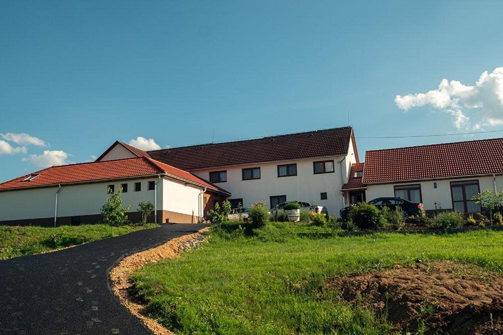 Bed and Breakfast Alsószuha Lovas Panzió Exterior foto